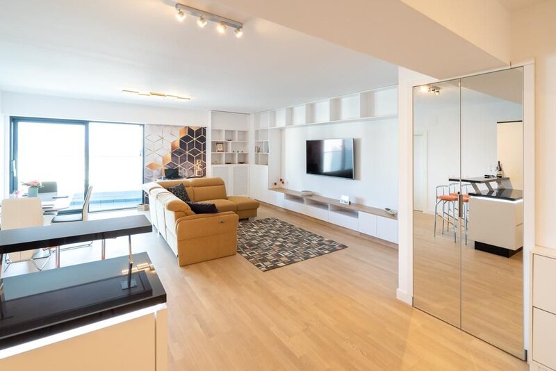 2018  Upgrounds, 2 camere 92mp, 2 Bai, Centrala, Loc Parcare Subteran