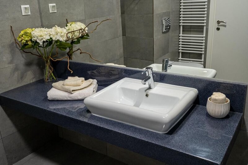 2018  Upgrounds, 2 camere 92mp, 2 Bai, Centrala, Loc Parcare Subteran